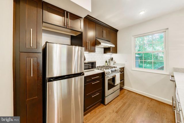 6100 27TH ST N, Arlington, VA 22207