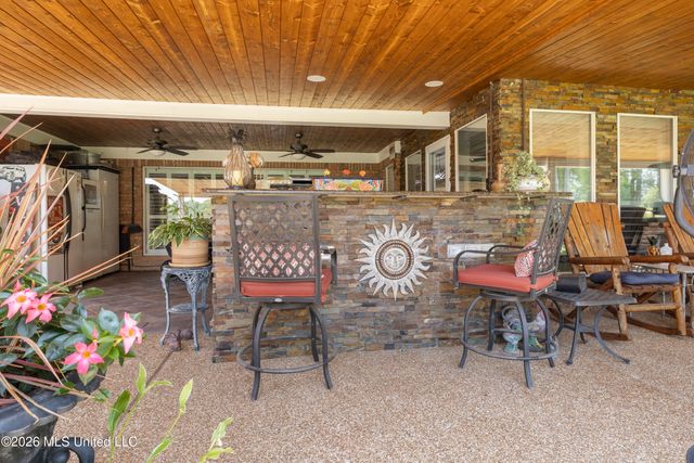 1977 Tara Lakes Drive, Hernando, MS 38632