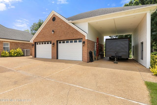 1977 Tara Lakes Drive, Hernando, MS 38632