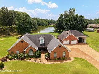 1977 Tara Lakes Drive, Hernando, MS 38632