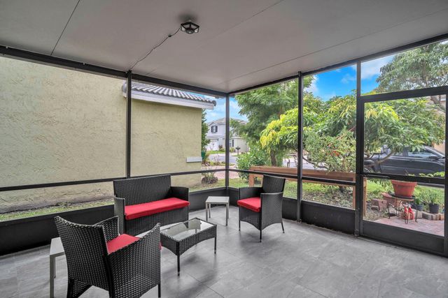 3471 NW 112th Ave, Coral Springs, FL 33065