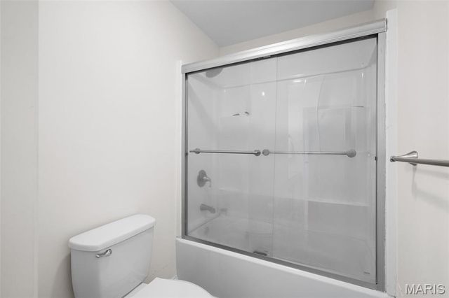 2042 Kentmore Lane, Chesterfield, MO 63017