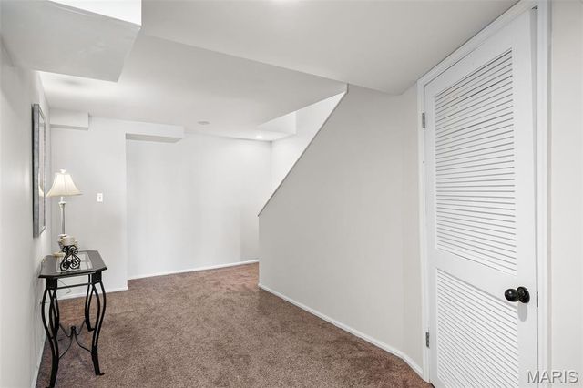 2042 Kentmore Lane, Chesterfield, MO 63017