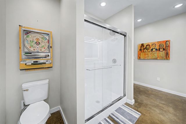 5439 HINES GIN RD, Selmer, TN 38375