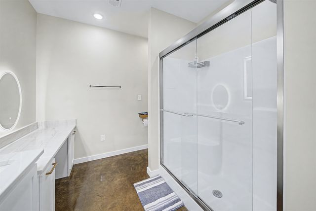 5439 HINES GIN RD, Selmer, TN 38375