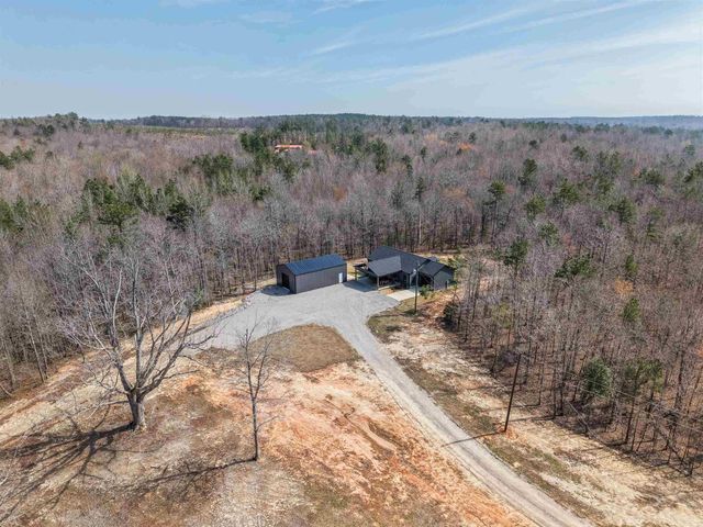 5439 HINES GIN RD, Selmer, TN 38375