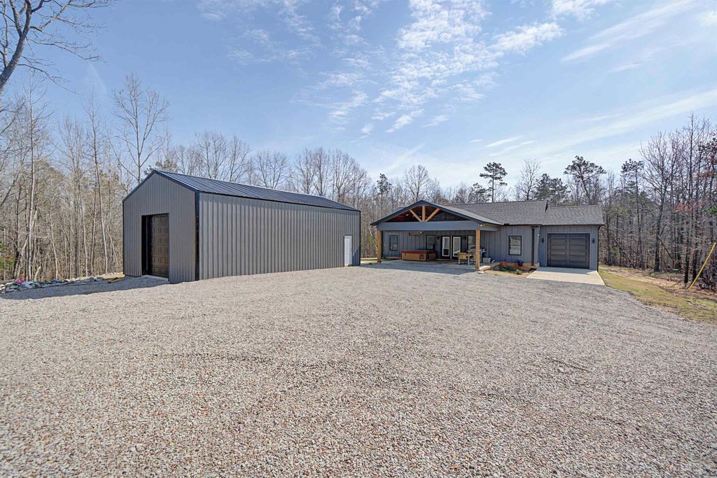 5439 HINES GIN RD, Selmer, TN 38375