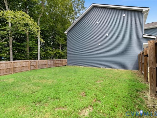 11085 Chappell Creek Cir, North Prince George, VA 23860