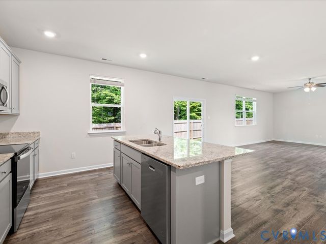 11085 Chappell Creek Cir, North Prince George, VA 23860