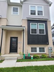 212 Walnut Street N E, Bensenville, IL 60106