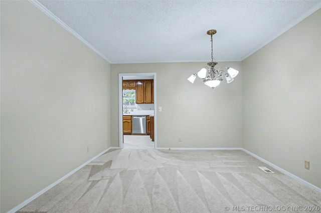 7132 S 76th East Avenue, Tulsa, OK 74133