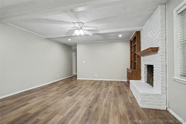 7132 S 76th East Avenue, Tulsa, OK 74133