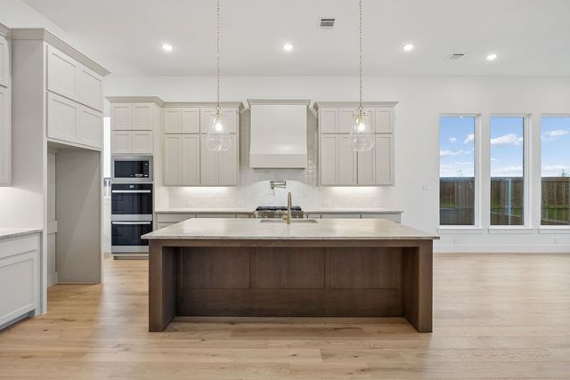 211 Nightfall Dr, Prosper, TX 75078