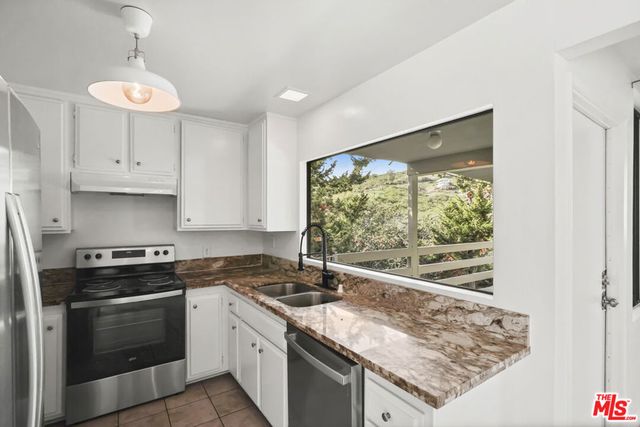 2909 Searidge Street, Malibu, CA 90265