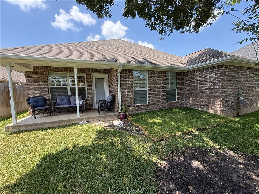 2604 Priscilla Court, Bryan, TX 77802 — photo 2