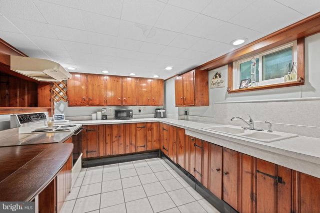 613 CENTENNIAL ST, Schwenksville, PA 19473