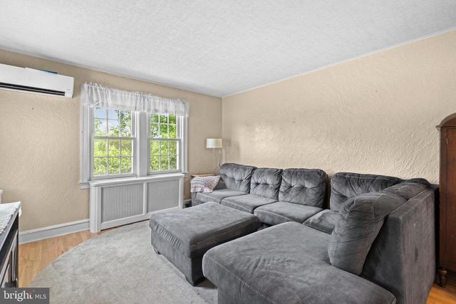613 CENTENNIAL ST, Schwenksville, PA 19473