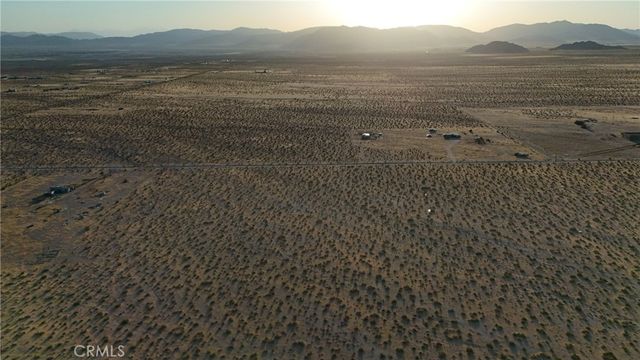 733 Harrod Road, Lucerne Valley, CA 92356