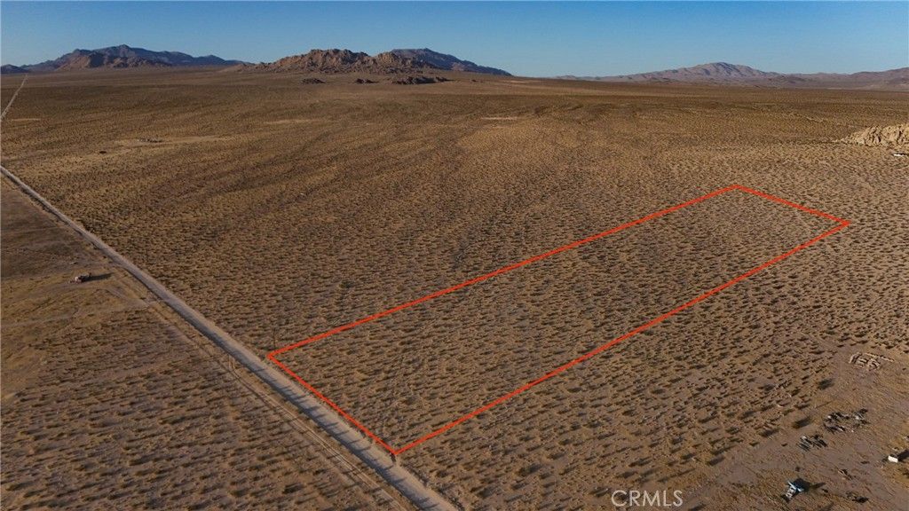 733 Harrod Road, Lucerne Valley, CA 92356