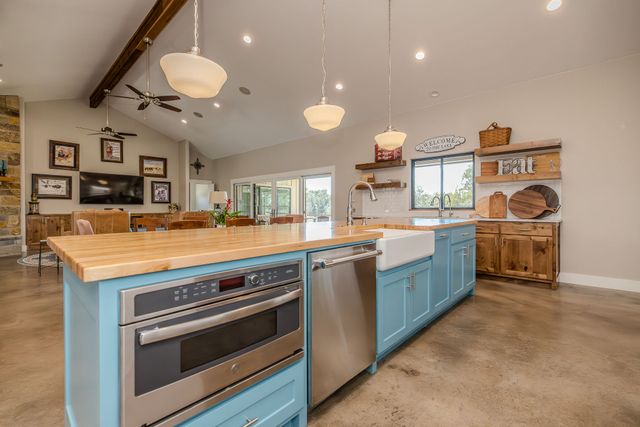 1080 Enchanted Rock Court, Graford, TX 76449