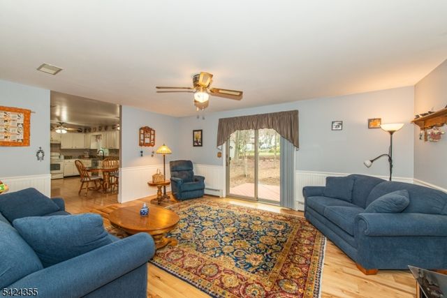 4 Lisa Ct, Roxbury Twp., NJ 07876