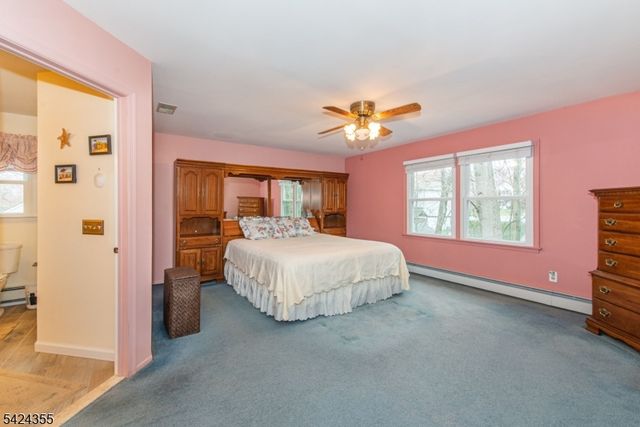 4 Lisa Ct, Roxbury Twp., NJ 07876