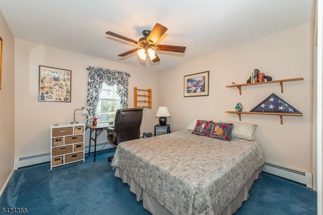 4 Lisa Ct, Roxbury Twp., NJ 07876