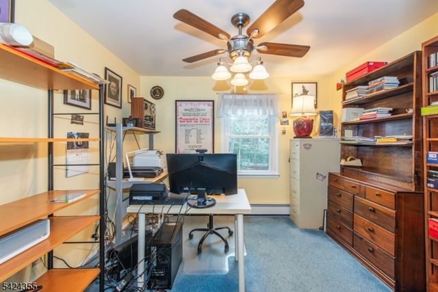 4 Lisa Ct, Roxbury Twp., NJ 07876