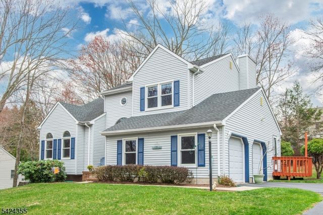 4 Lisa Ct, Roxbury Twp., NJ 07876