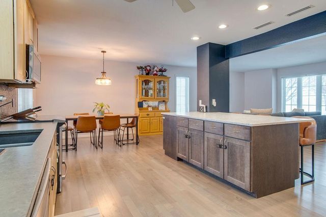 2907 Eagle Drive, Moorhead, MN 56560