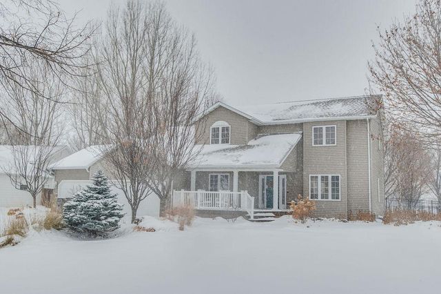 2907 Eagle Drive, Moorhead, MN 56560