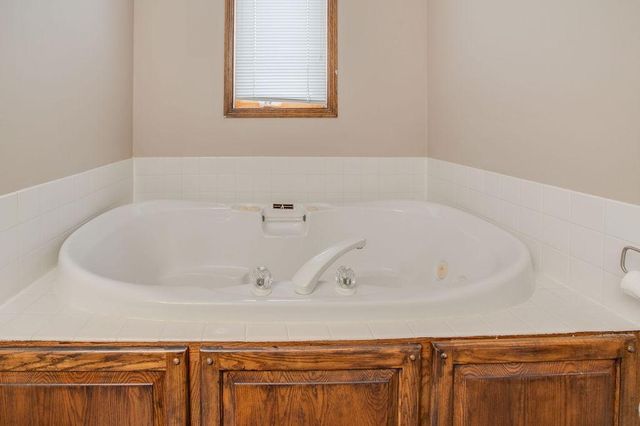 2907 Eagle Drive, Moorhead, MN 56560