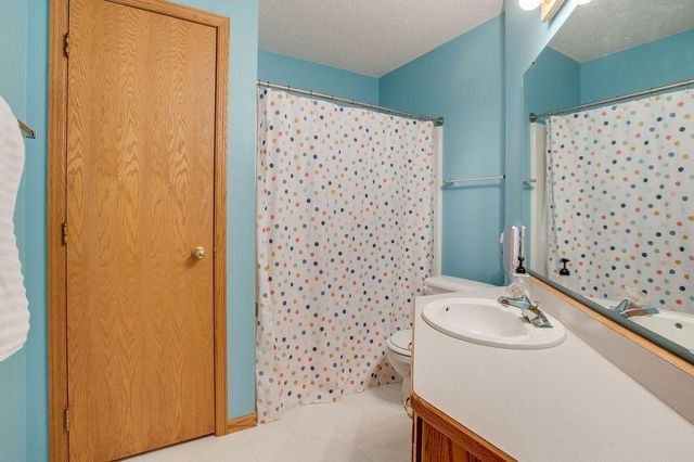 2907 Eagle Drive, Moorhead, MN 56560