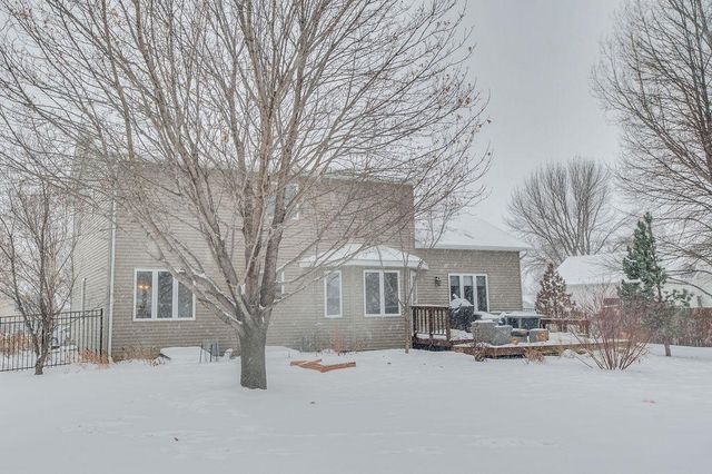 2907 Eagle Drive, Moorhead, MN 56560