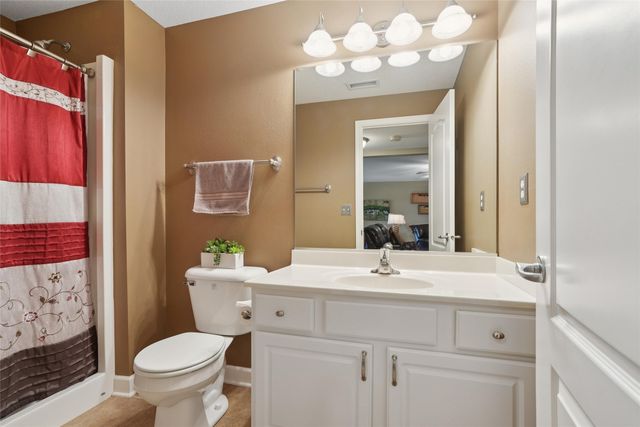 806 NE Redwood Lane, Ankeny, IA 50021