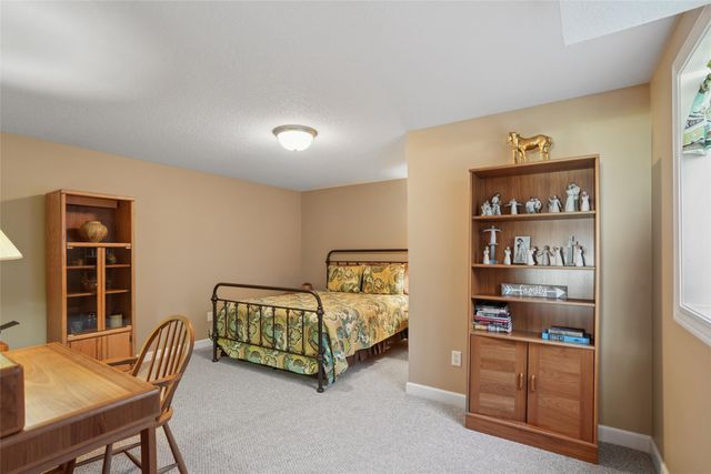 806 NE Redwood Lane, Ankeny, IA 50021