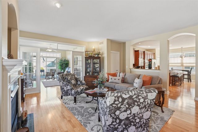 806 NE Redwood Lane, Ankeny, IA 50021