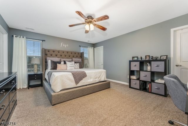 34 Washington Square Cir, Washington Boro, NJ 07882