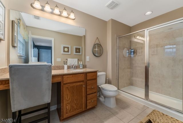 34 Washington Square Cir, Washington Boro, NJ 07882