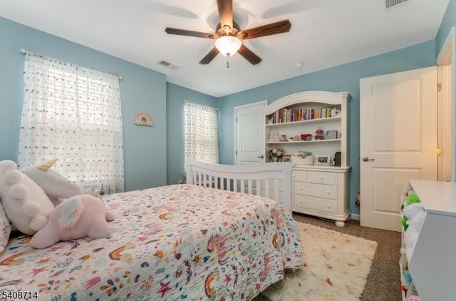 34 Washington Square Cir, Washington Boro, NJ 07882