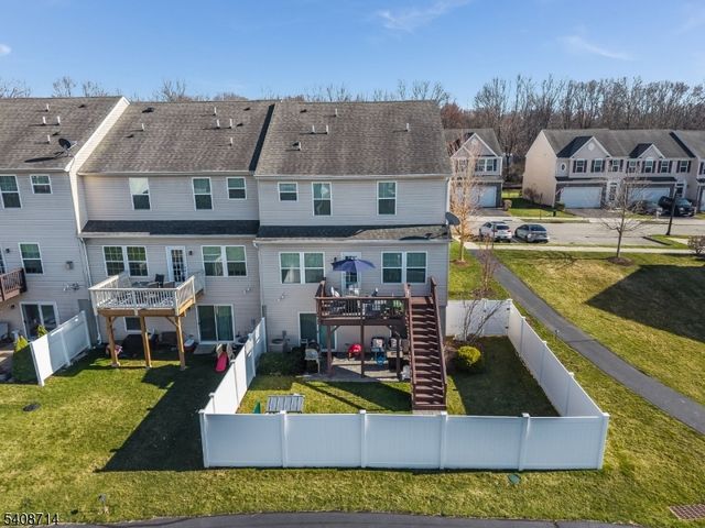 34 Washington Square Cir, Washington Boro, NJ 07882