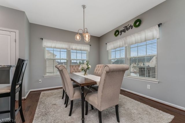 34 Washington Square Cir, Washington Boro, NJ 07882