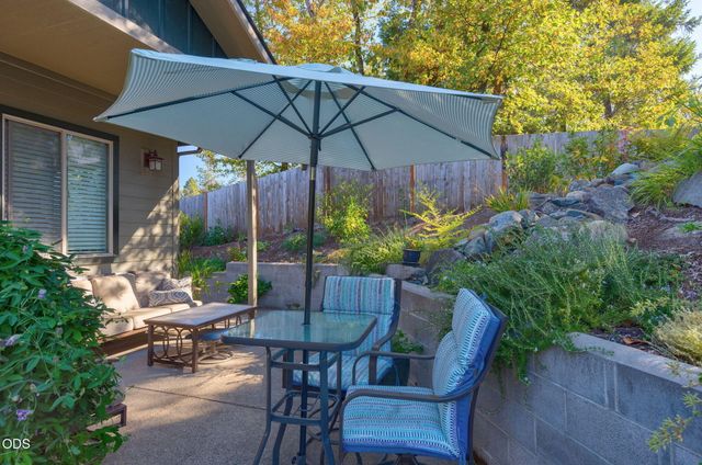 2311 SE Coriander Way, Grants Pass, OR 97527