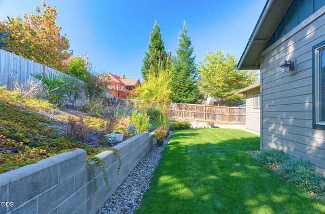 2311 SE Coriander Way, Grants Pass, OR 97527