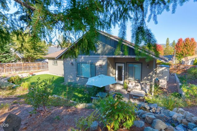 2311 SE Coriander Way, Grants Pass, OR 97527