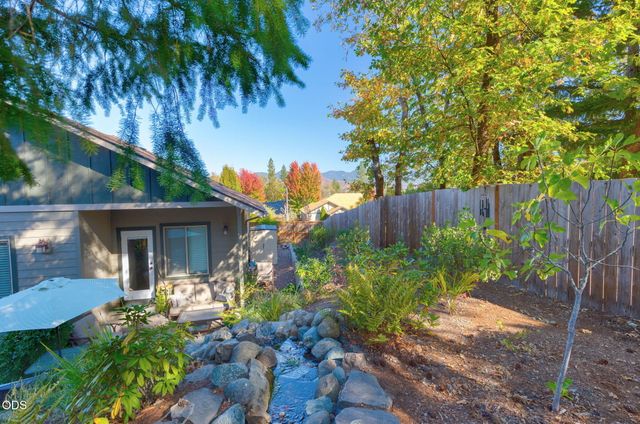 2311 SE Coriander Way, Grants Pass, OR 97527