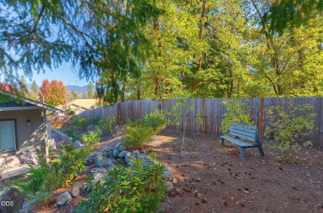 2311 SE Coriander Way, Grants Pass, OR 97527
