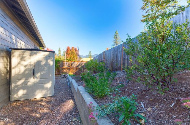 2311 SE Coriander Way, Grants Pass, OR 97527