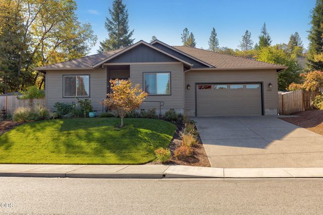 2311 SE Coriander Way, Grants Pass, OR 97527