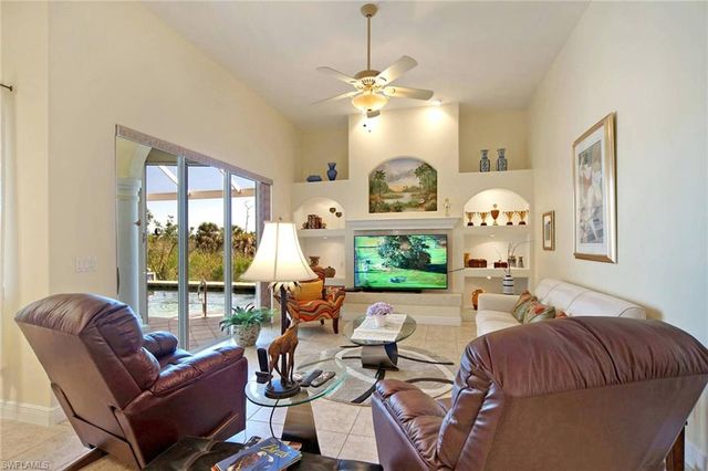 8420 Southwind Bay CIR, Fort Myers, FL 33908